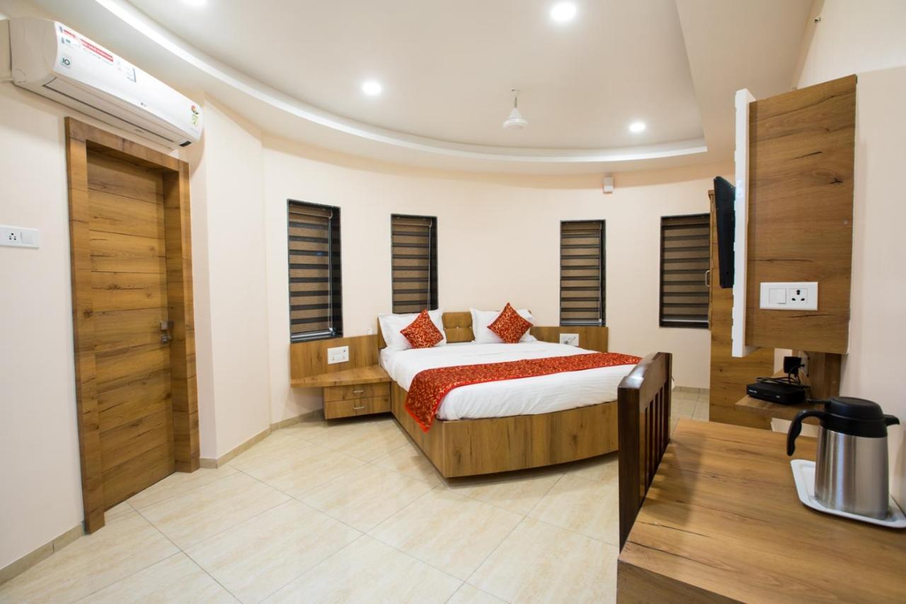 Hotel Balaji Palace Porbandar Dış mekan fotoğraf