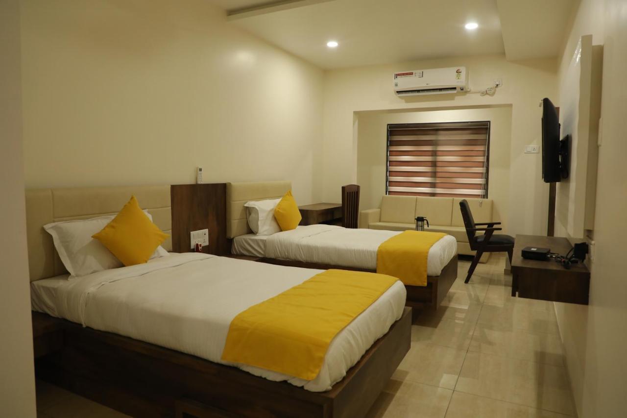 Hotel Balaji Palace Porbandar Dış mekan fotoğraf