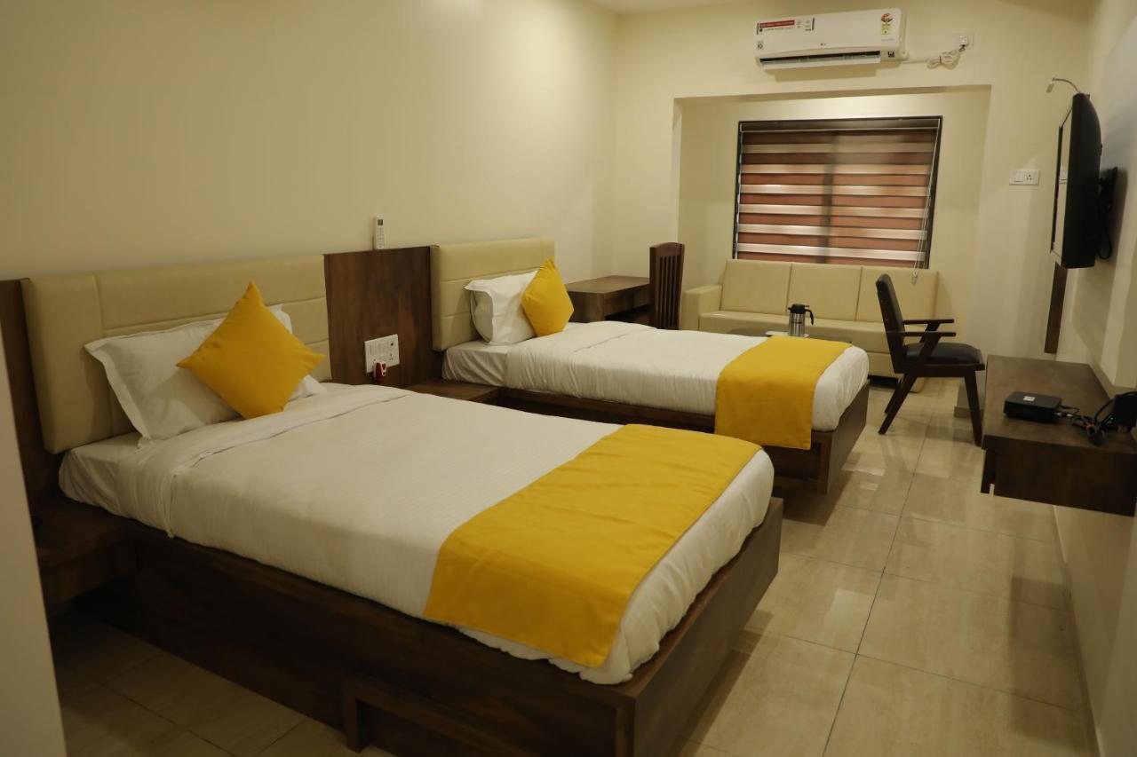 Hotel Balaji Palace Porbandar Dış mekan fotoğraf